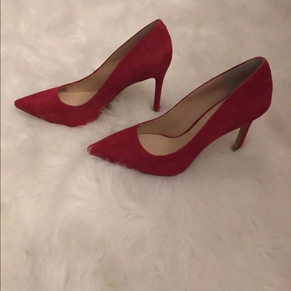 Vince Camuto Red Suede Pointed-Toe Stiletto Pumps - Picture 3 of 6